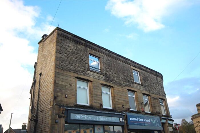 2 Bedroom Duplex To Rent In Hare Hill Road, Littleborough, Rochdale, OL15