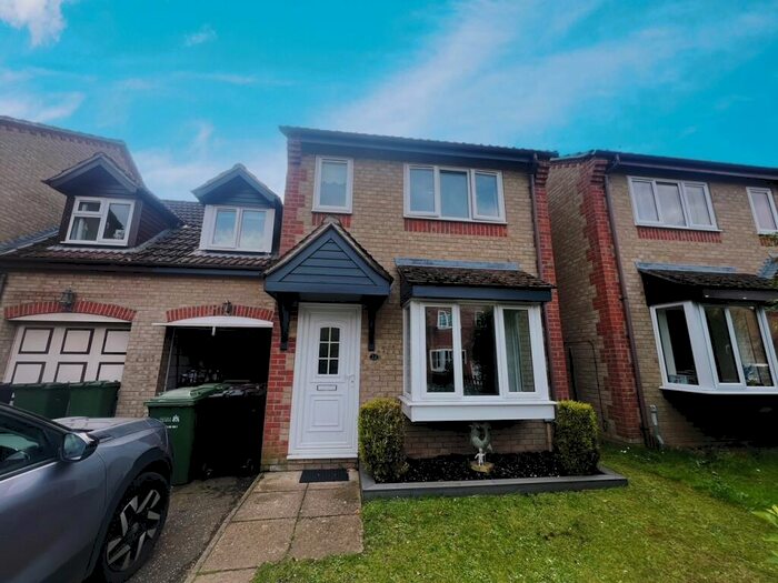 3 Bedroom Semi-Detached House To Rent In Nene Road, Watlington, King'S Lynn, PE33