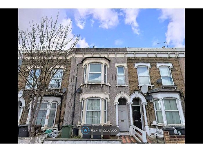 2 Bedroom Flat To Rent In High Road, London, E11