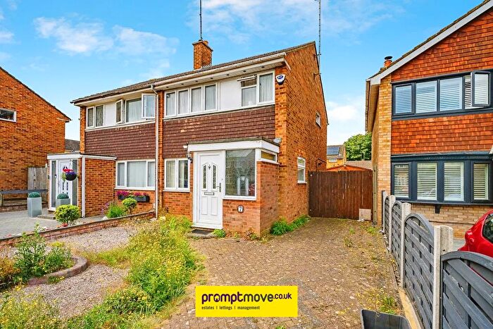 3 Bedroom Property To Rent In Dalby Close, Luton, LU4