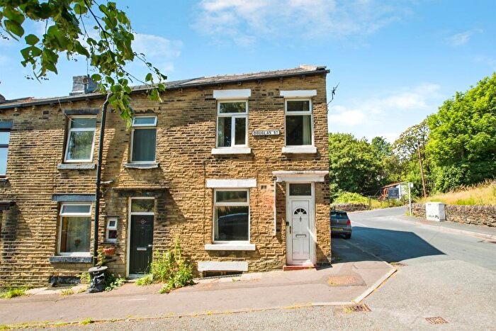 1 Bedroom End Of Terrace House For Sale In Douglas Street, Halifax, West Yorkshire, HX3