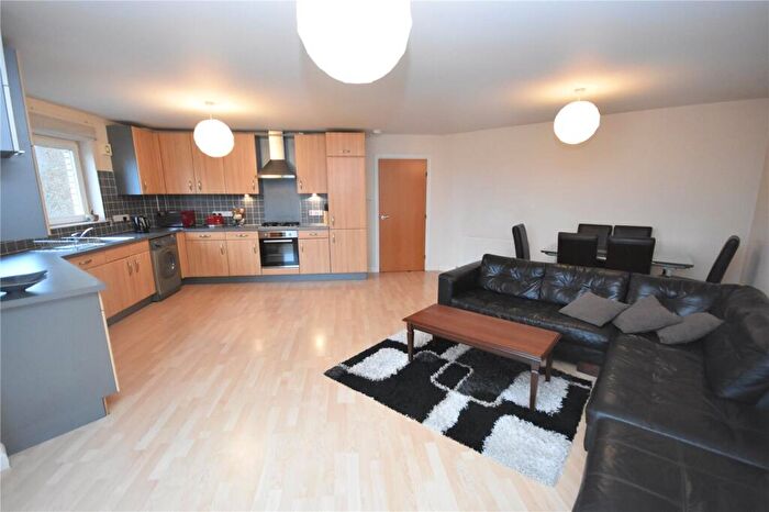 2 Bedroom Flat To Rent In Links Road, City Centre, Aberdeen, AB24
