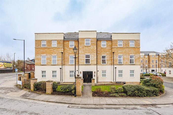 2 Bedroom Flat For Sale In Phoenix Boulevard, York, YO26