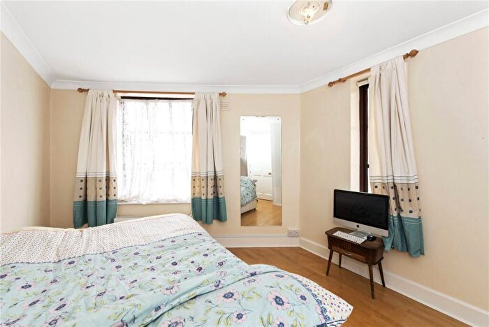 2 Bedroom Apartment For Sale In Tower Bridge Wharf, St. Katharines Way, London, E1W