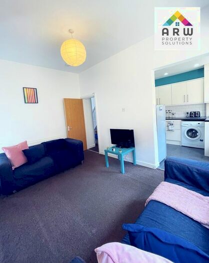 4 Bedroom Terraced House To Rent In Brookdale Road, Liverpool, Merseyside, L15