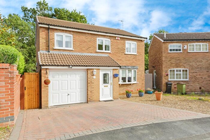 4 Bedroom Detached House For Sale In Pennine Close, Oadby, Leicester, LE2