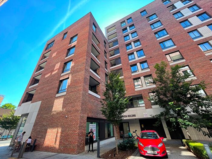 2 Bedroom Flat To Rent In Hackney Road, London, E2