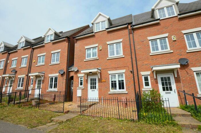 4 Bedroom Town House To Rent In Flaxlands Row, Olney, MK46