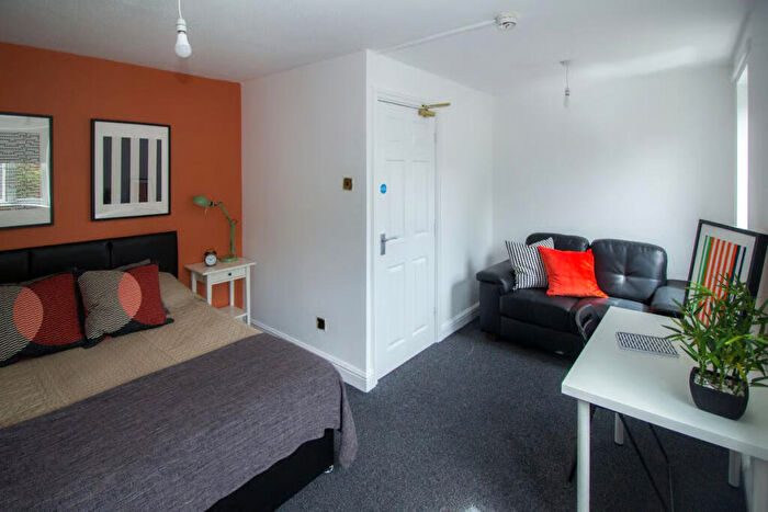 5 Bedroom House Of Multiple Occupation For Sale In J J Thomson Mews, Fallowfield, Manchester, M14