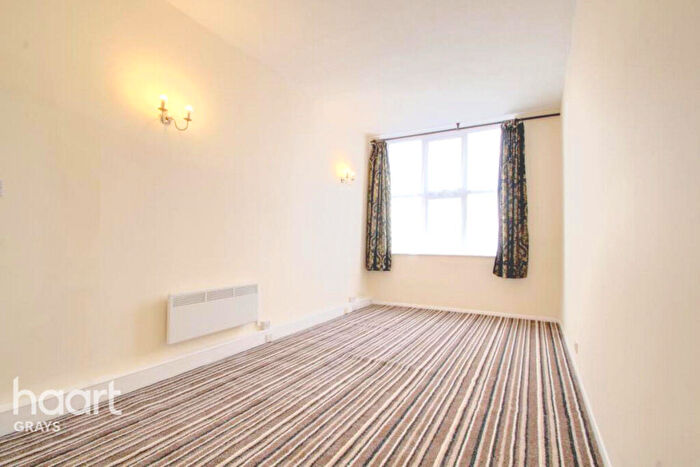 1 Bedroom Flat To Rent In Princess Margaret Road, Tilbury, RM18