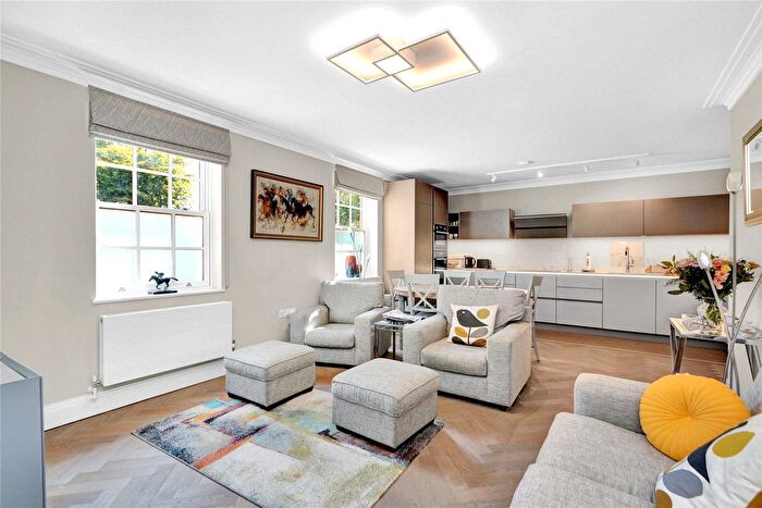 2 Bedroom Flat To Rent In St Georges Heights, Claremont Lane, Esher, KT10