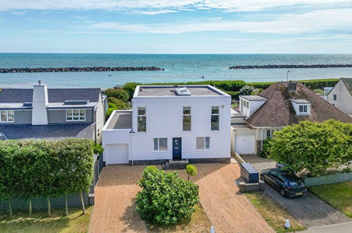 5 Bedroom Detached House For Sale In Manor Way, Elmer, PO22