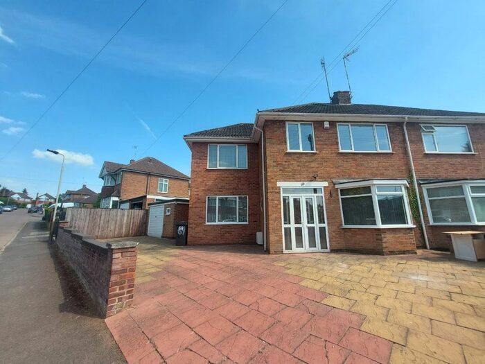 5 Bedroom Detached House To Rent In Wintersdale Road, Leicester, LE5