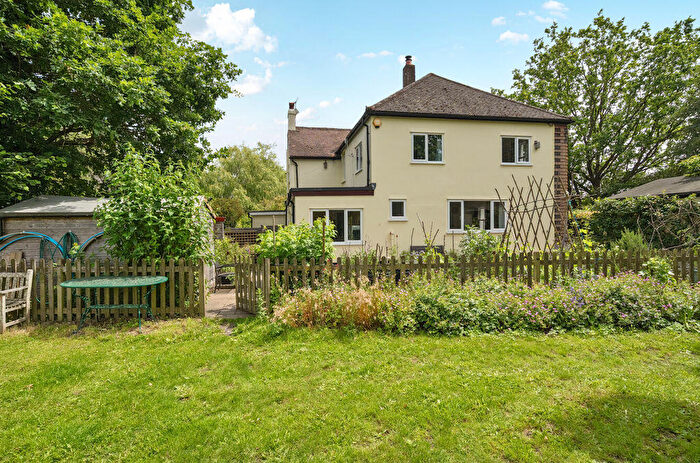 5 Bedroom Semi-Detached House For Sale In Parkgate Road, West Hill, BR6