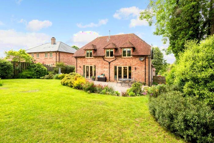 5 Bedroom Detached House To Rent In Station Road Chilbolton, SO20