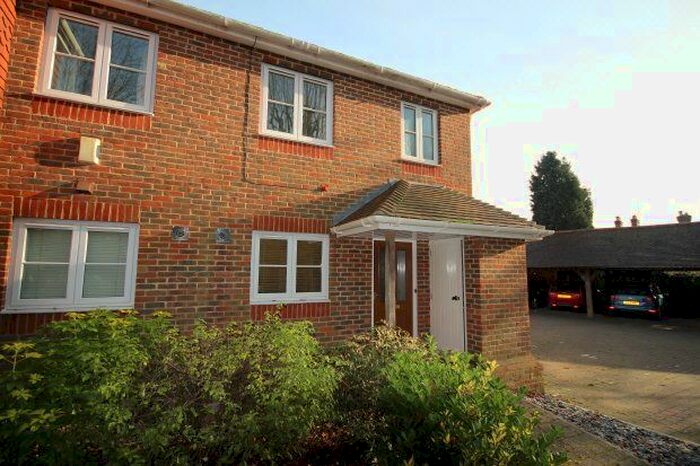 2 Bedroom Property To Rent In The Foresters, Compton Lane, Horsham RH13