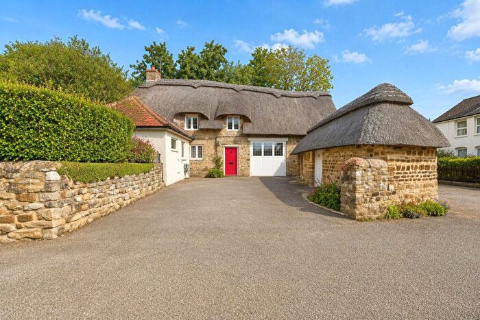 3 Bedroom Detached House For Sale In South Street, Isham, Kettering, Northamptonshire, NN14