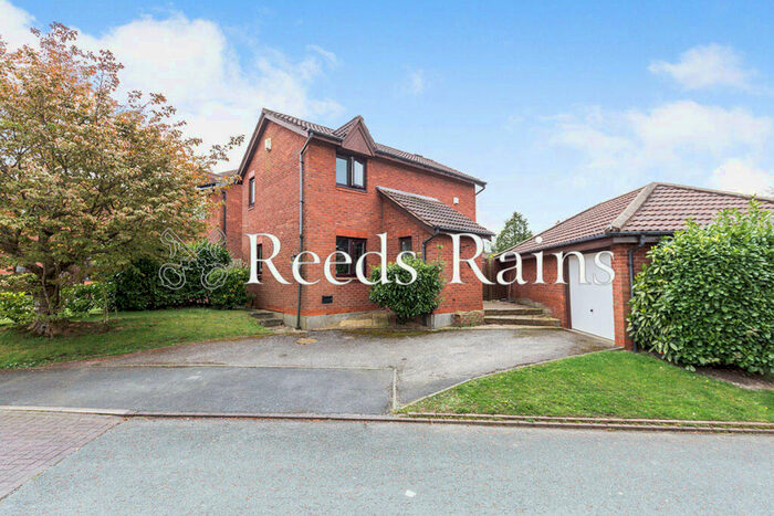 3 Bedroom Detached House To Rent In Clough Avenue, Walton-le-Dale, Preston, Lancashire, PR5