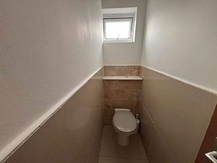 4 Bedroom Terraced House To Rent In Weighton Road, Anerley, SE20