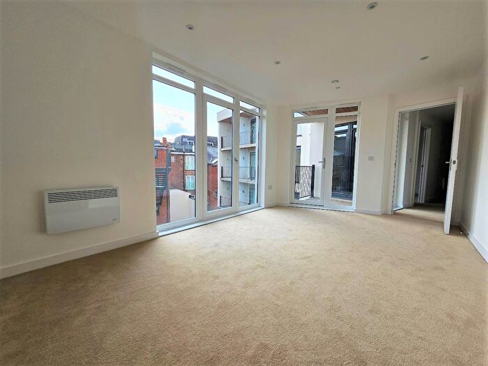 2 Bedroom Apartment To Rent In Jacksons Corner, Central Reading, RG1