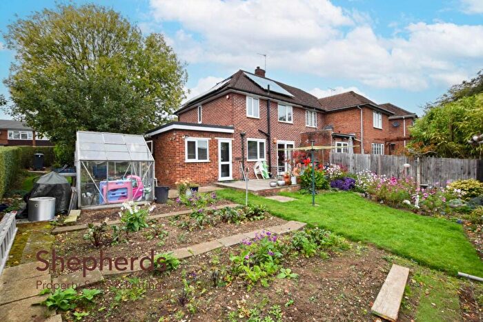 2 Bedroom Semi-Detached House For Sale In Bury Green Road, West Cheshunt, EN7
