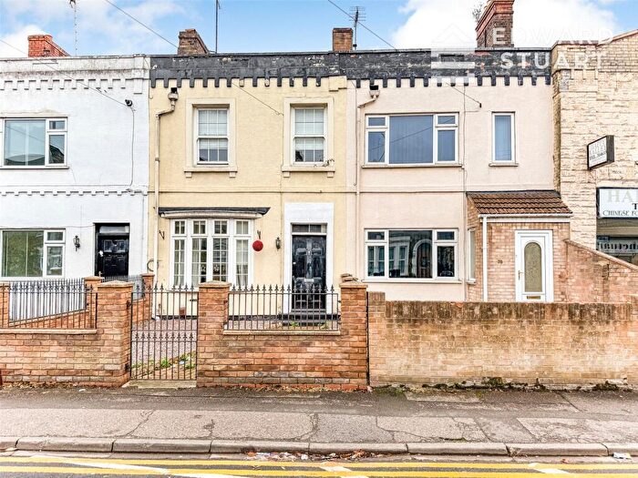 4 Bedroom Terraced House For Sale In Oundle Road, Peterborough, Cambridgeshire, PE2