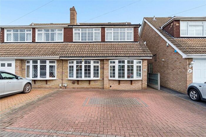 4 Bedroom Semi-Detached House For Sale In Thorncroft, Hornchurch, RM11
