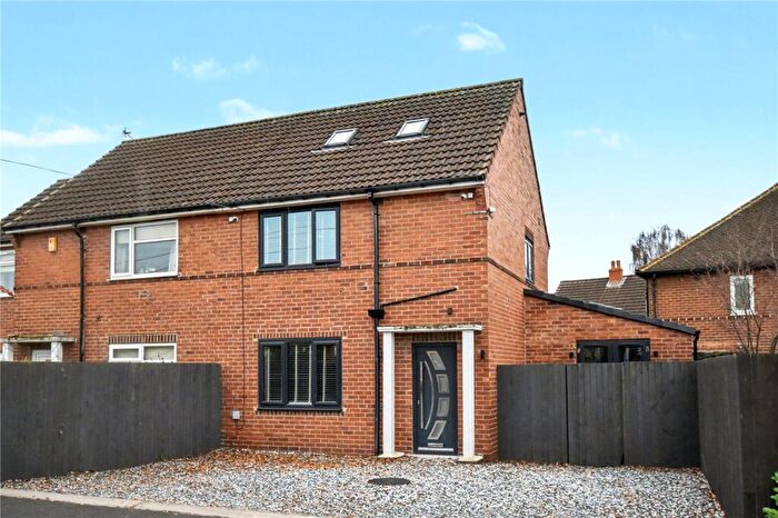 2 Bedroom Semi-Detached House For Sale In Birch Drive, Kippax, Leeds, West Yorkshire, LS25