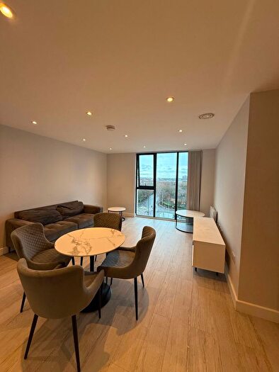 3 Bedroom Flat To Rent In Regent Plaza, Block B, Oldfield Road, Salford, M5