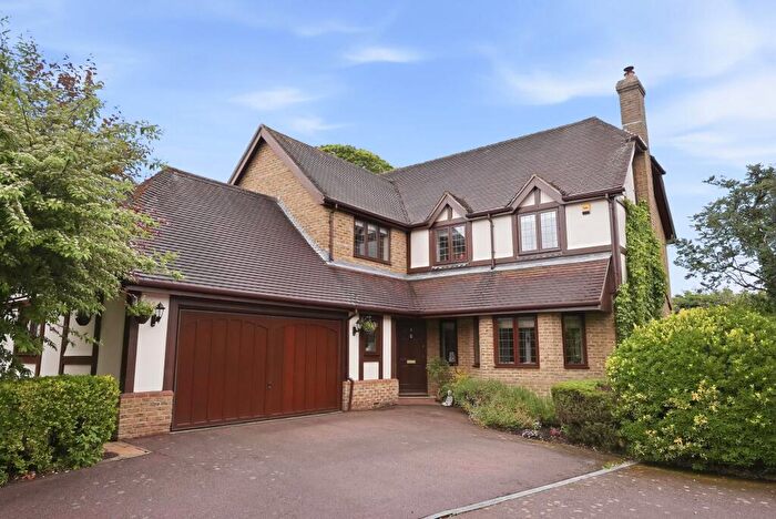 5 Bedroom Detached House For Sale In Pringle Gardens, Purley, CR8