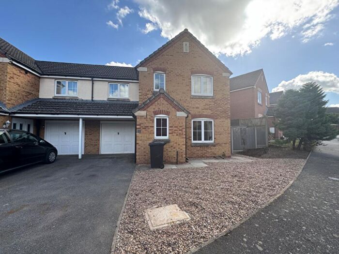 3 Bedroom House To Rent In Kestrel Close, Leicester, LE8