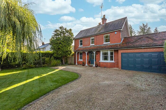 3 Bedroom Detached House For Sale In Lingfield Common Road, Lingfield, RH7