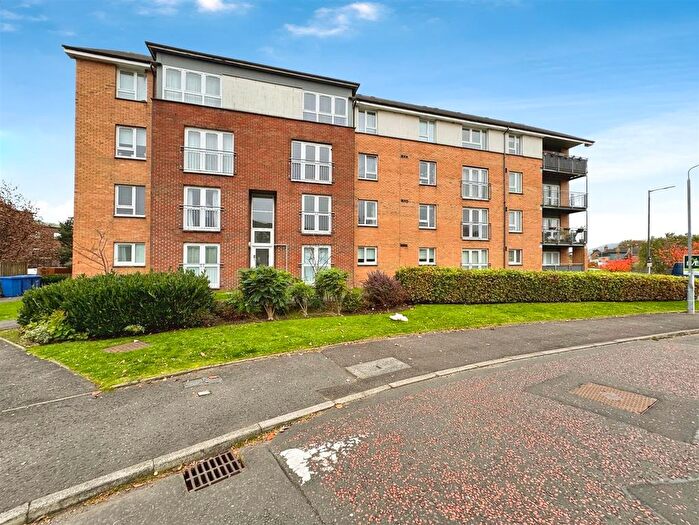 2 Bedroom Flat To Rent In Caledonia Street, Clydebank, G81