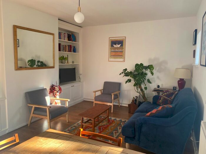 2 Bedroom Flat To Rent In Sportsbank Street, London, SE6