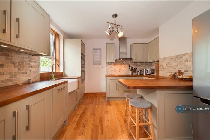 2 Bedroom Maisonette To Rent In Fulthorp Road, London, SE3