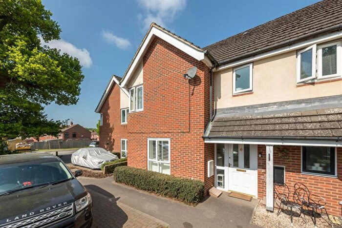 2 Bedroom End Of Terrace House For Sale In Pages Orchard, Sonning Common, RG4
