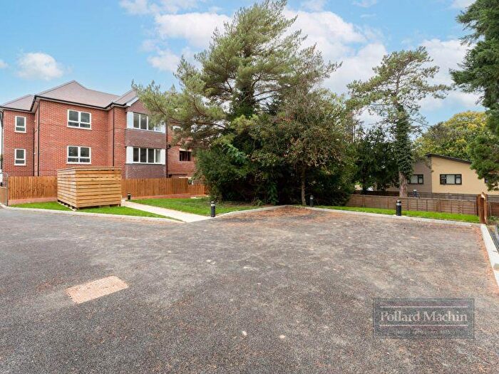 1 Bedroom Flat For Sale In Purley Downs Road, South Croydon, CR2