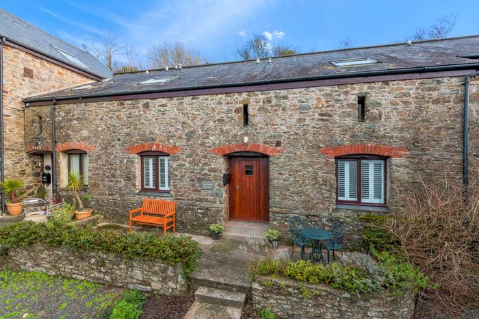 3 Bedroom Barn Conversion For Sale In South Allington, Kingsbridge, TQ7