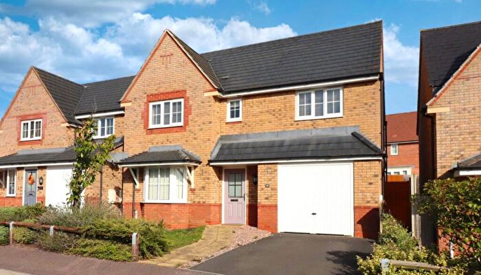 4 Bedroom Detached House For Sale In Grant Drive, Corby, North Northamptonshire, NN18