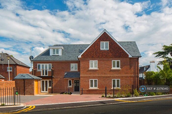 2 Bedroom Maisonette To Rent In Glade View, Marlow, SL7