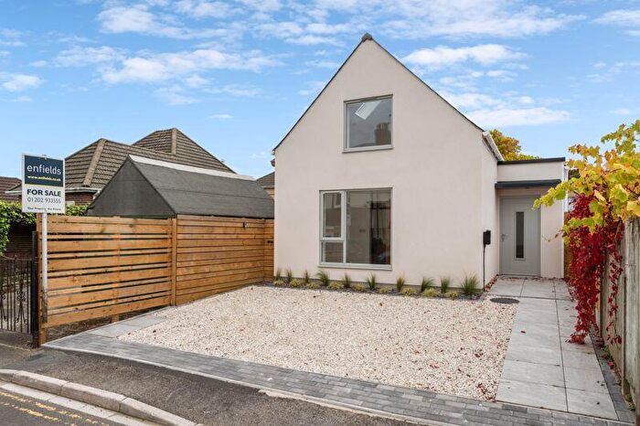 1 Bedroom Detached House For Sale In Creech Road, Poole, BH12
