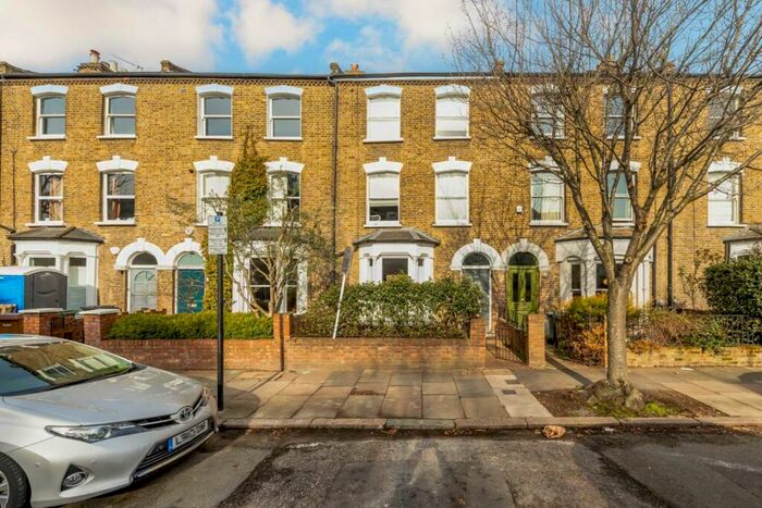 3 Bedroom Terraced House To Rent In Perth Road, London, N4