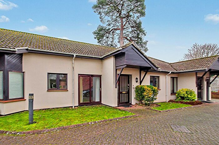 2 Bedroom Bungalow For Sale In Hartford Court, Hartley Wintney, RG27