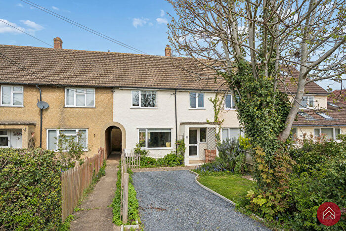 3 Bedroom Terraced House For Sale In Bicester Road, Kidlington, OX5