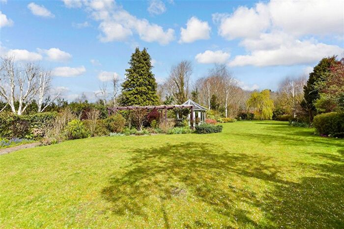 6 Bedroom Barn Conversion For Sale In Church Lane, West Farleigh, Maidstone, Kent, ME15