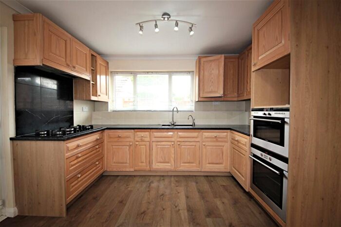 2 Bedroom Detached Bungalow To Rent In Kinson Road, Bournemouth, BH10