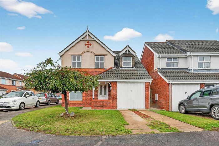 3 Bedroom Detached House For Sale In Braithegayte, Wheldrake, York, YO19