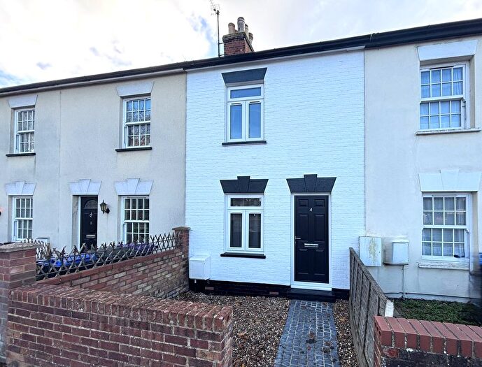2 Bedroom Terraced House For Sale In Willian Road, Hitchin, SG4