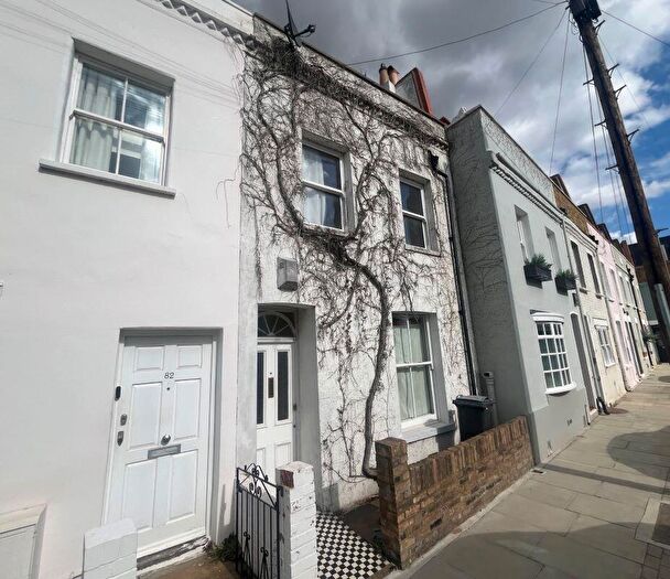 4 Bedroom Terraced House For Sale In Knowsley Road, London, SW11