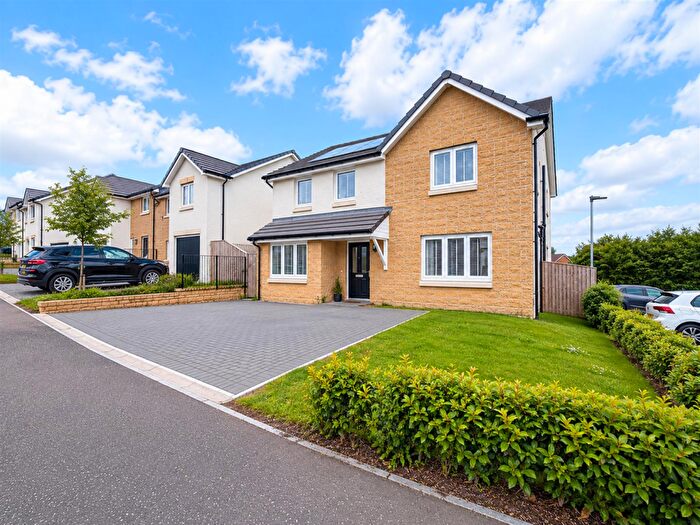 4 Bedroom Detached House For Sale In Piper Drive, Glenboig, Coatbridge, ML5